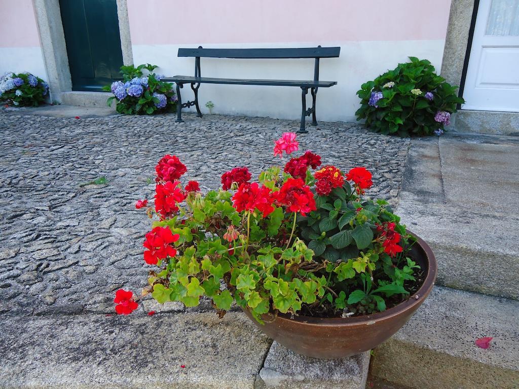 Gasthaus Quinta Do Vale Do Monte Viana do Castelo Exterior foto