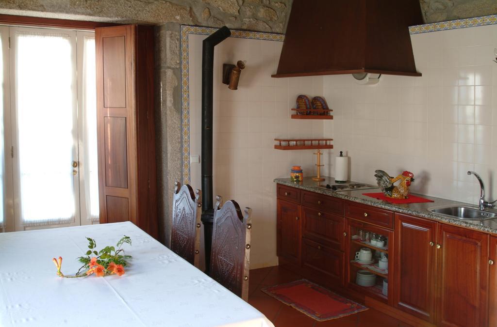 Gasthaus Quinta Do Vale Do Monte Viana do Castelo Zimmer foto